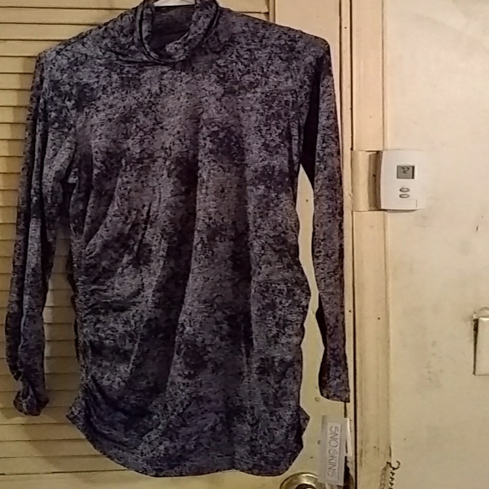 SNO SKINS   COWL Neck Top